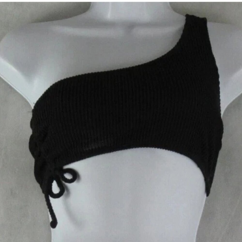 Salt + Cove Juniors One-Shoulder Bikini Top Swimsuit, Black, Size D to DD Cups